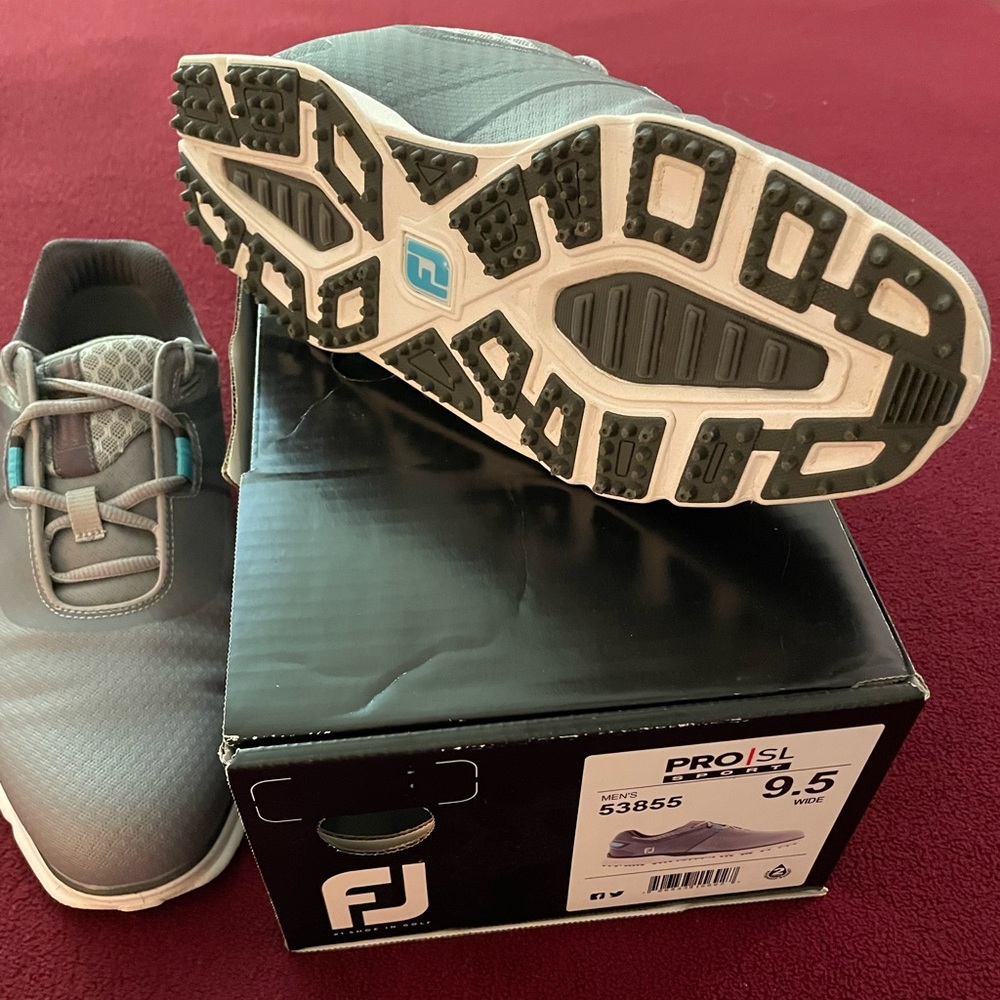 FJ Pro golfing shoes